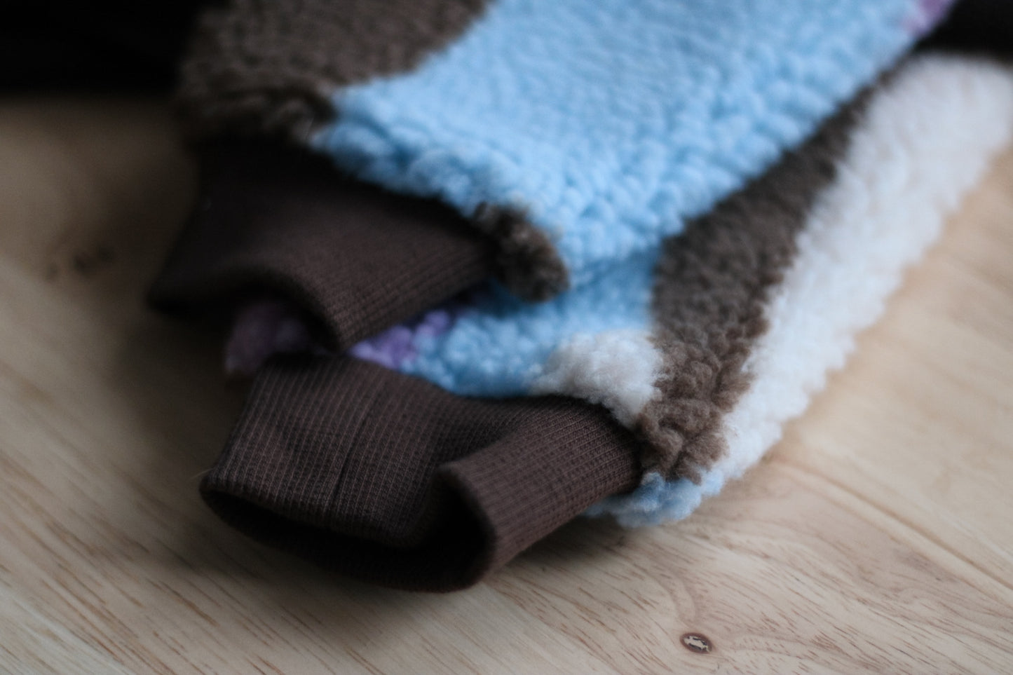 Fleece 4-Leg Jumpsuit Dark Brown Abstract